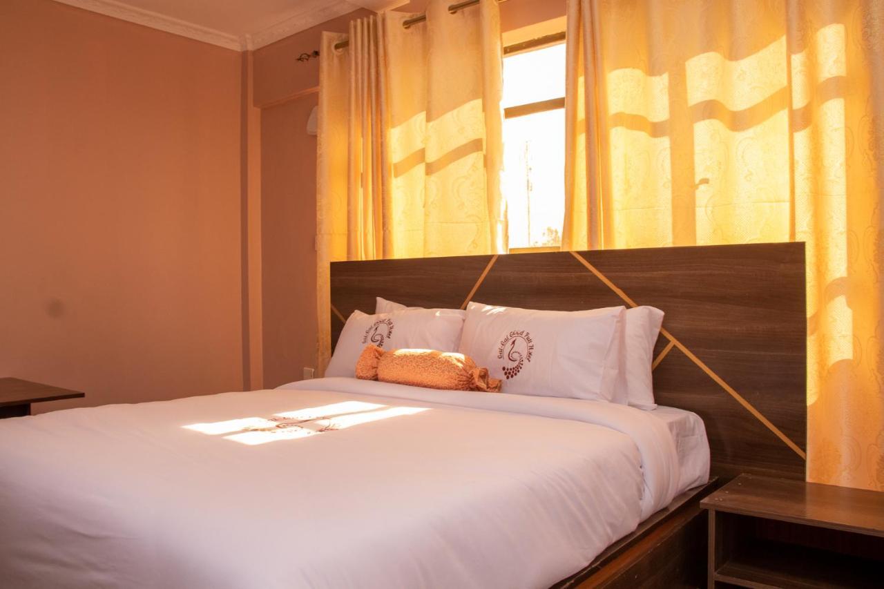 Good Putt Hotel Nakuru Exterior photo